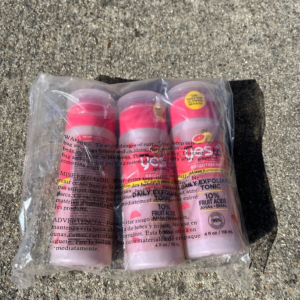 NIP Yes To Grapefruit Glow-Boosting Exfoliating (3pack)